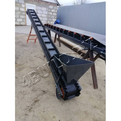  Стрічковий конвеєр з вулканізованої стрічкою і шевронними бортами ЛТ-4-300